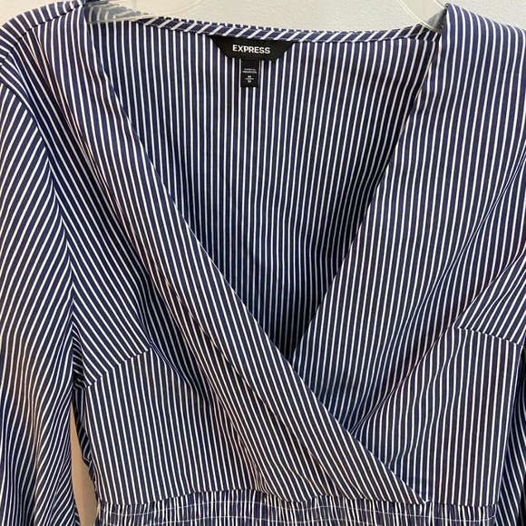 Express Blue and White Striped Size M Blouse - Picture 4 of 7